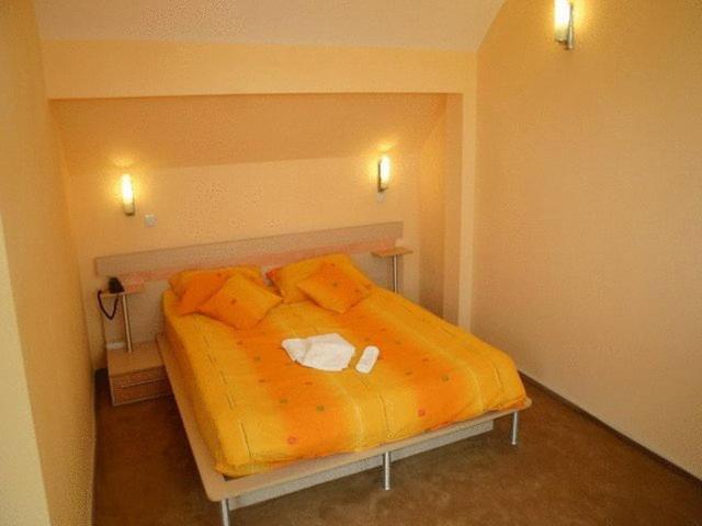Suri Guesthouse Брашов Экстерьер фото